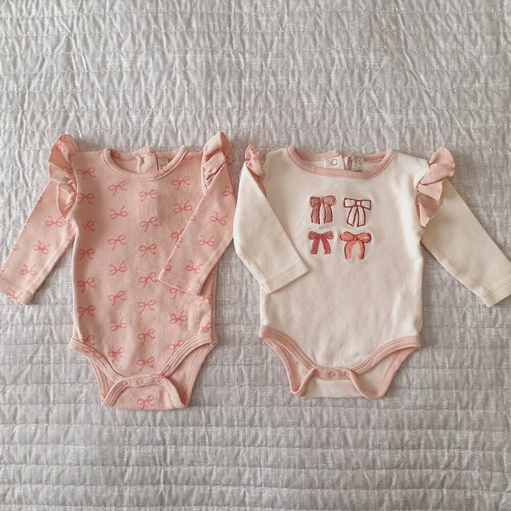 Baby Girl Bodysuits Size 0-3 Months Long Sleeve Bow Ruffled Shoulders